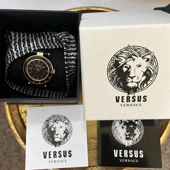 Versus Versace Women display picture 2